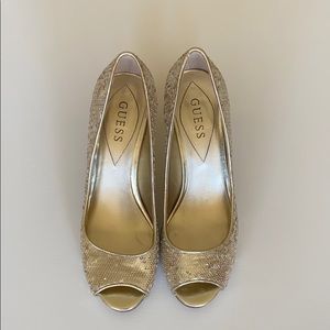 Guess Sequin Gold Peep Toe Heels size 7.5